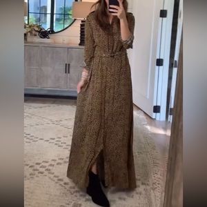Beautiful maxi leopard dress